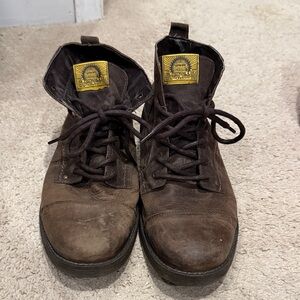 Rugged Brown Men's Leather Boots